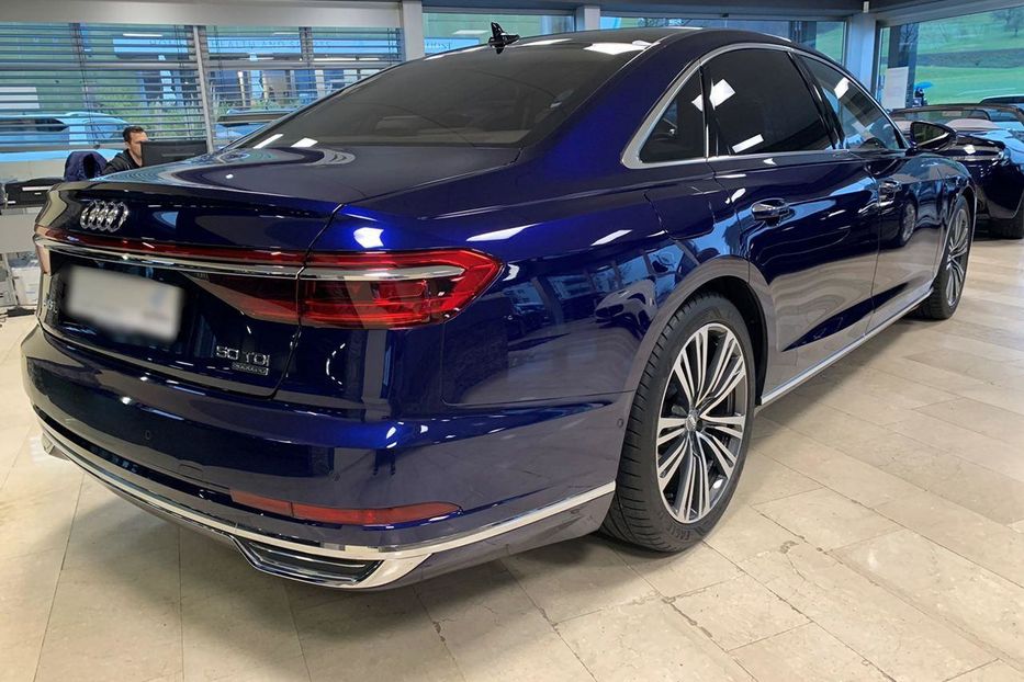 Продам Audi A8 2019 года в Киеве