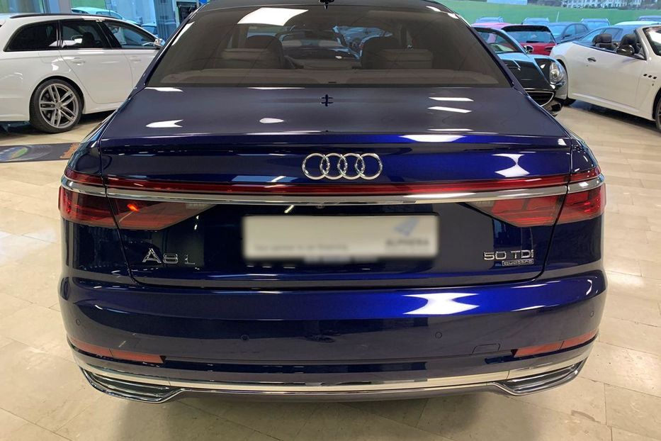 Продам Audi A8 2019 года в Киеве
