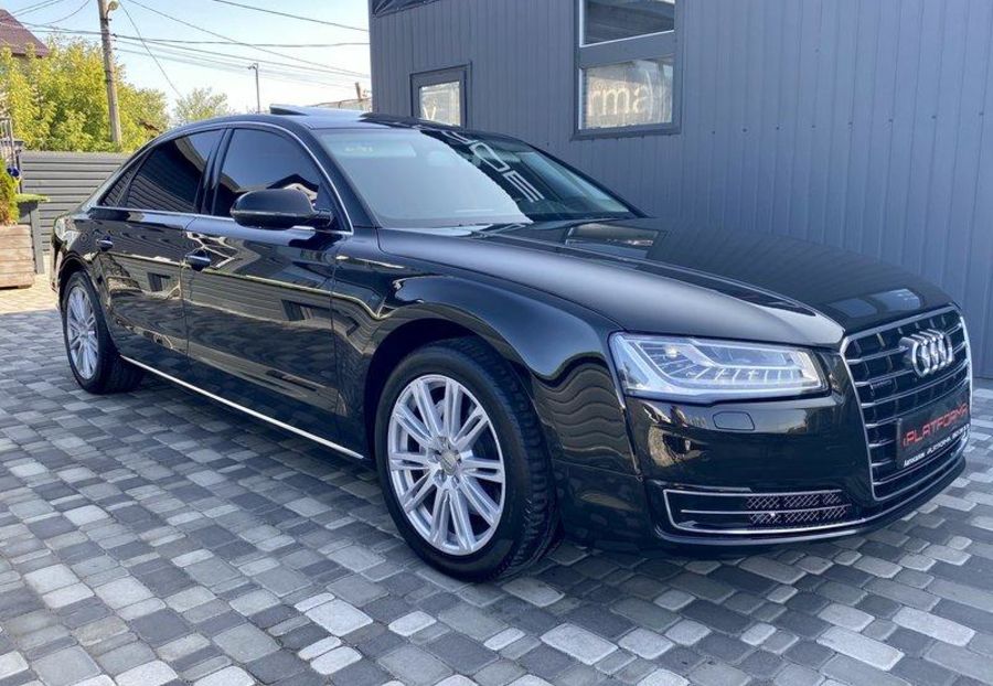 Продам Audi A8 2017 года в Киеве