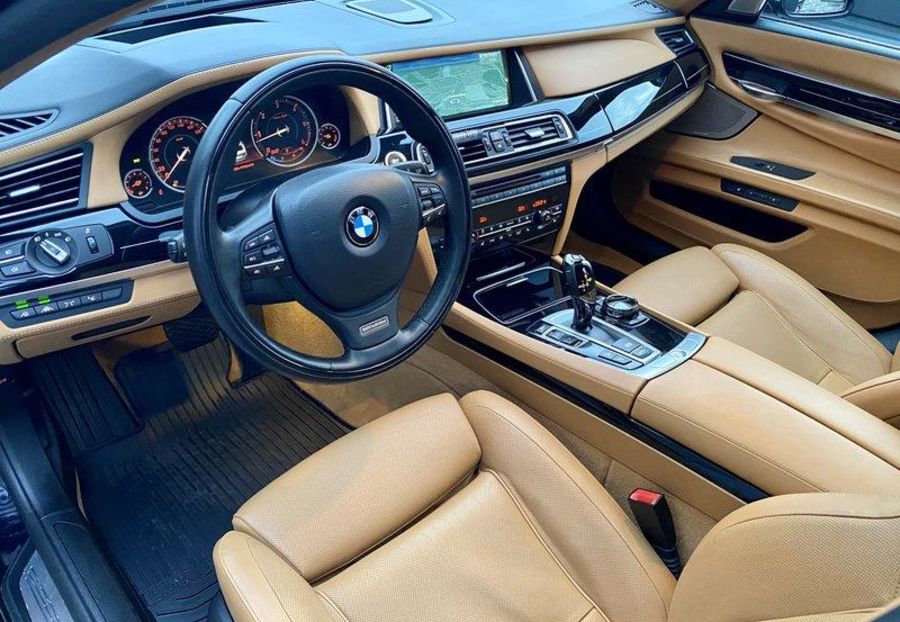 Продам BMW 740 Xdrive INDIVIDUAL 2013 года в Киеве