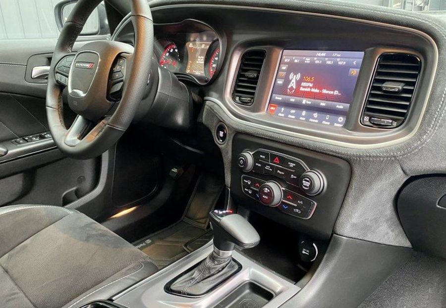 Продам Dodge Charger HEMI R/T + 2019 года в Киеве