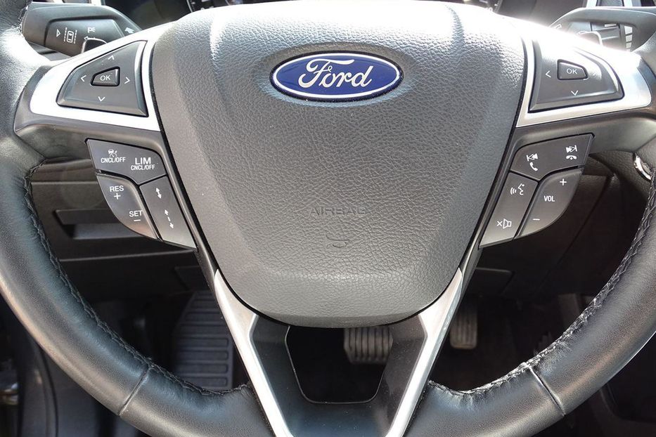 Продам Ford Edge 2018 года в Киеве