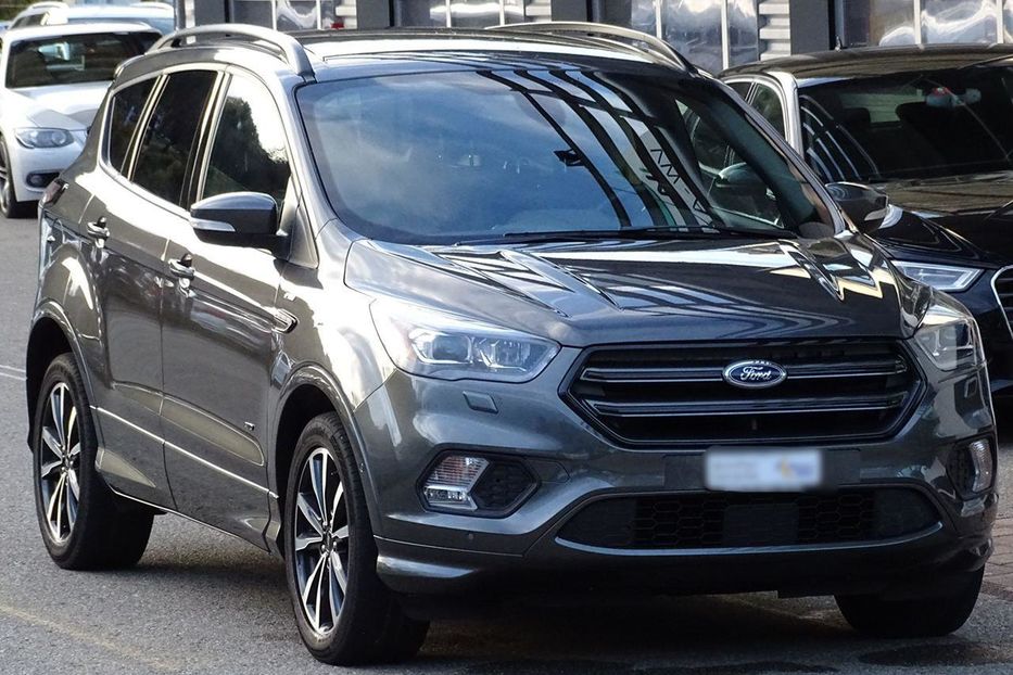 Продам Ford Kuga 2019 года в Киеве