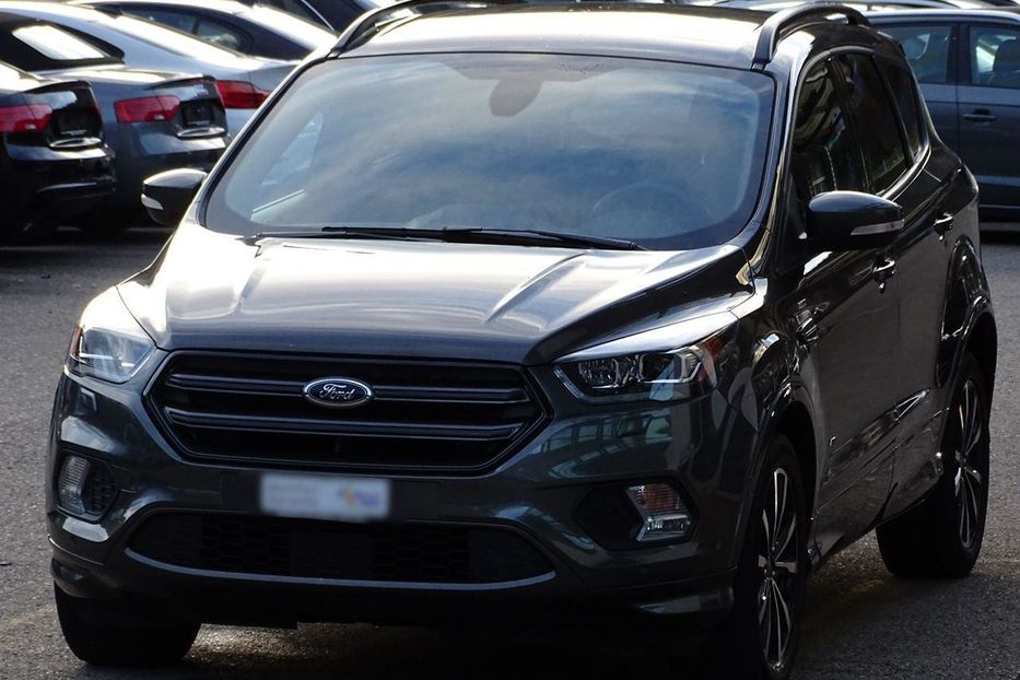 Продам Ford Kuga 2019 года в Киеве