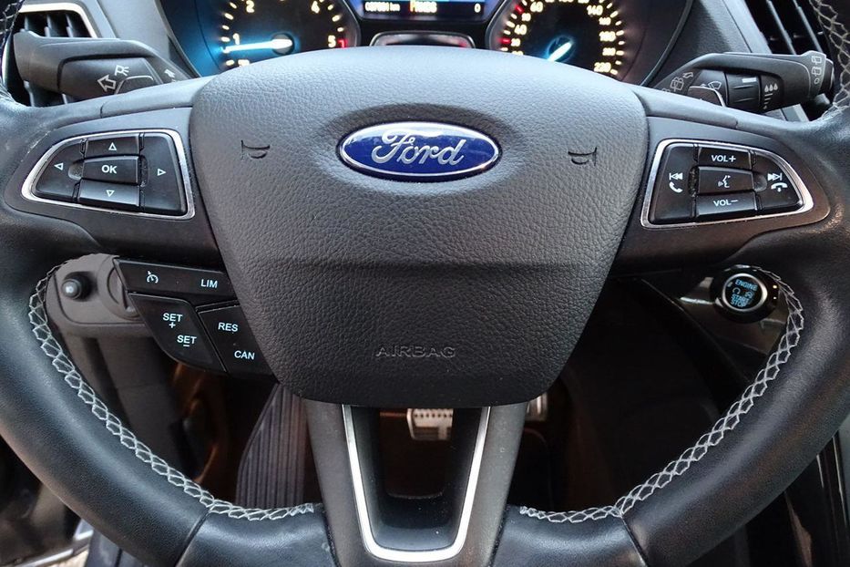 Продам Ford Kuga 2019 года в Киеве