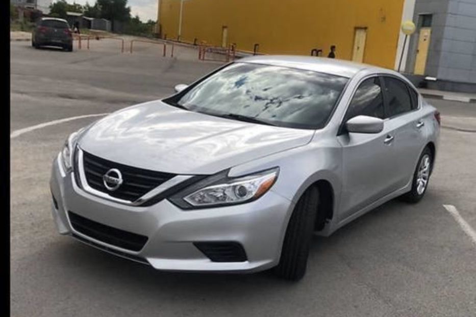 Продам Nissan Altima S 2017 года в Запорожье