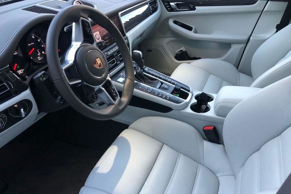 Продам Porsche Macan Turbo 2020 года в Киеве