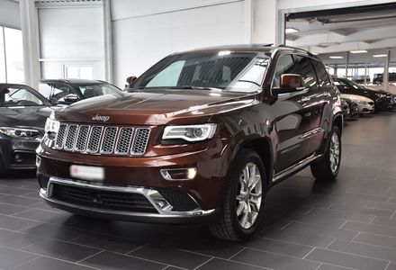 Продам Jeep Grand Cherokee 2017 года в Киеве