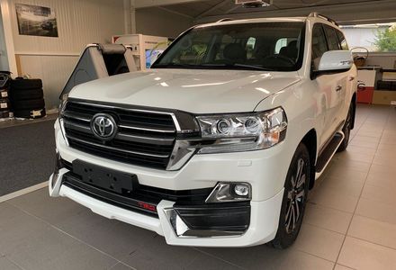 Продам Toyota Land Cruiser 200 Trd 2020 года в Киеве