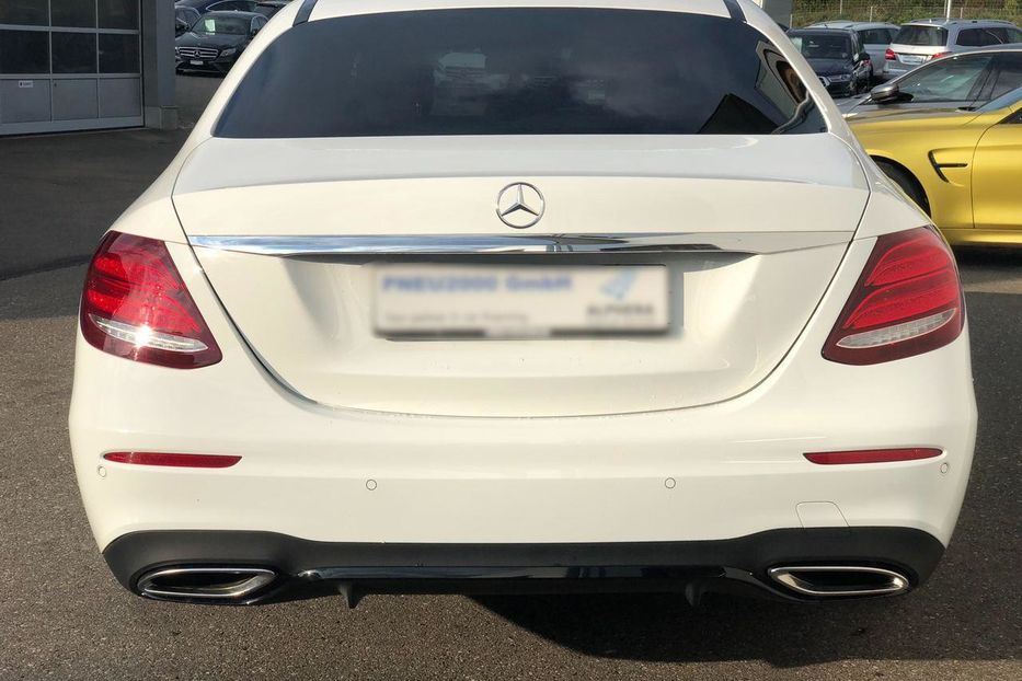 Продам Mercedes-Benz E-Class 300 2020 года в Киеве