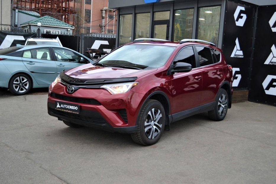 Продам Toyota Rav 4 2018 года в Киеве
