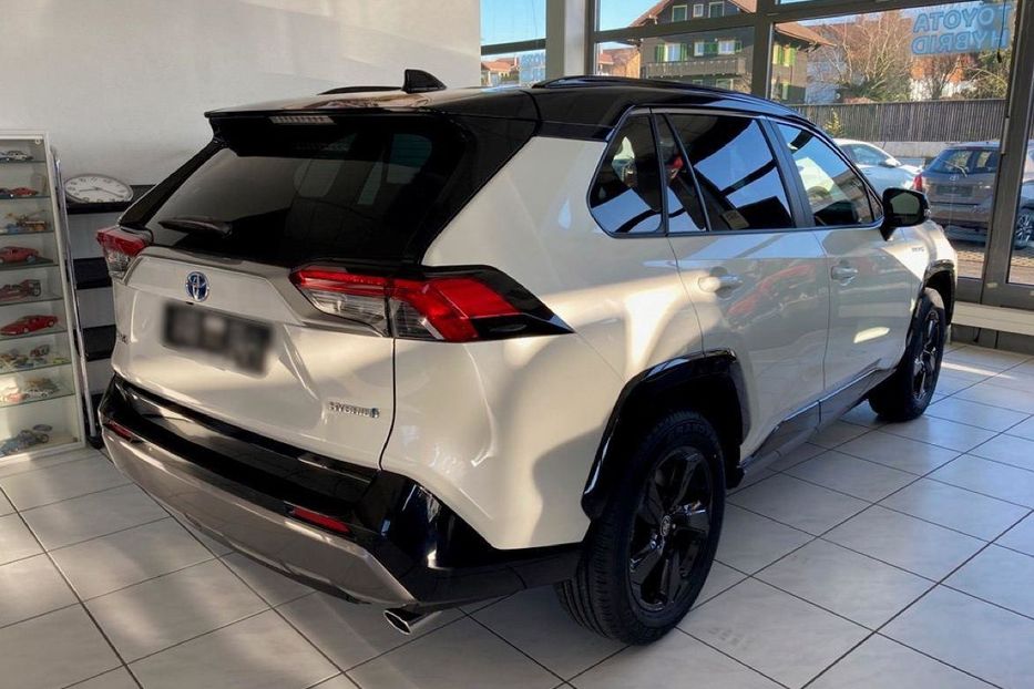 Продам Toyota Rav 4 2020 года в Киеве