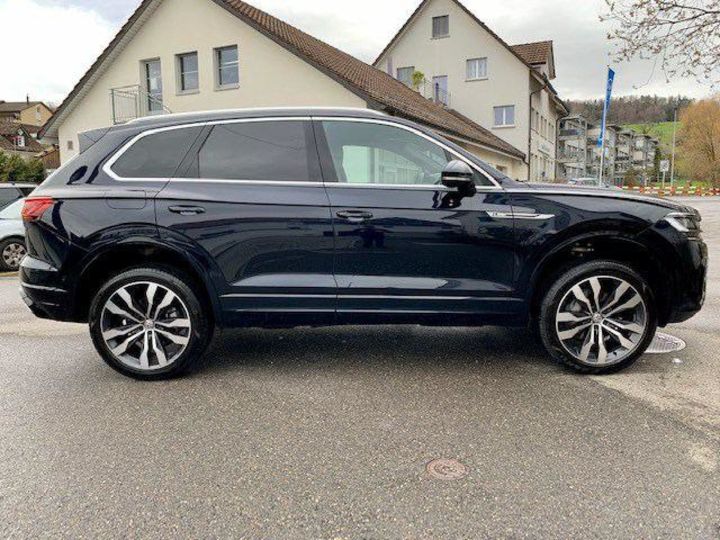 Продам Volkswagen Touareg 2019 года в Киеве