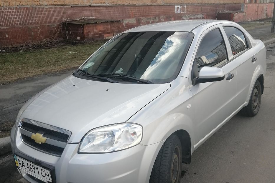 Продам Chevrolet Aveo LS 2010 года в Киеве