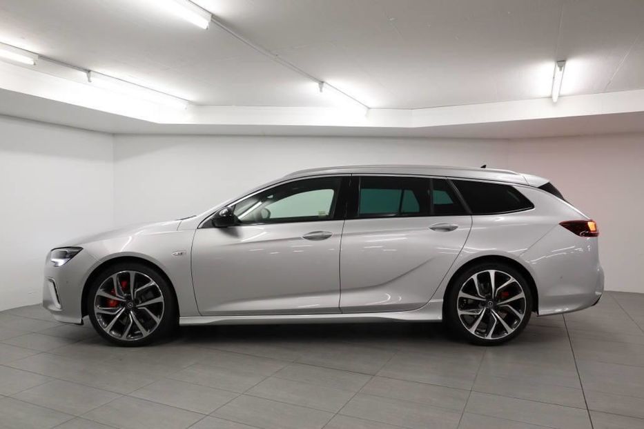 Продам Opel Insignia Sports tourer 2020 года в Киеве