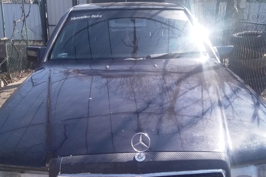 Продам Mercedes-Benz Mercedes e220 1984 года в г. Раздельная, Одесская область
