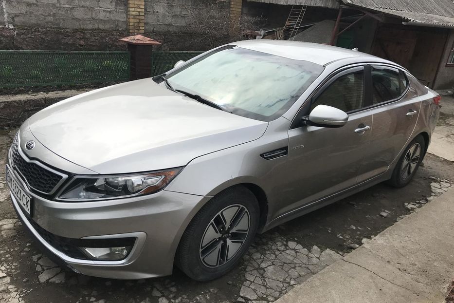 Продам Kia Optima Гибрид + ГБО 2013 года в Кропивницком