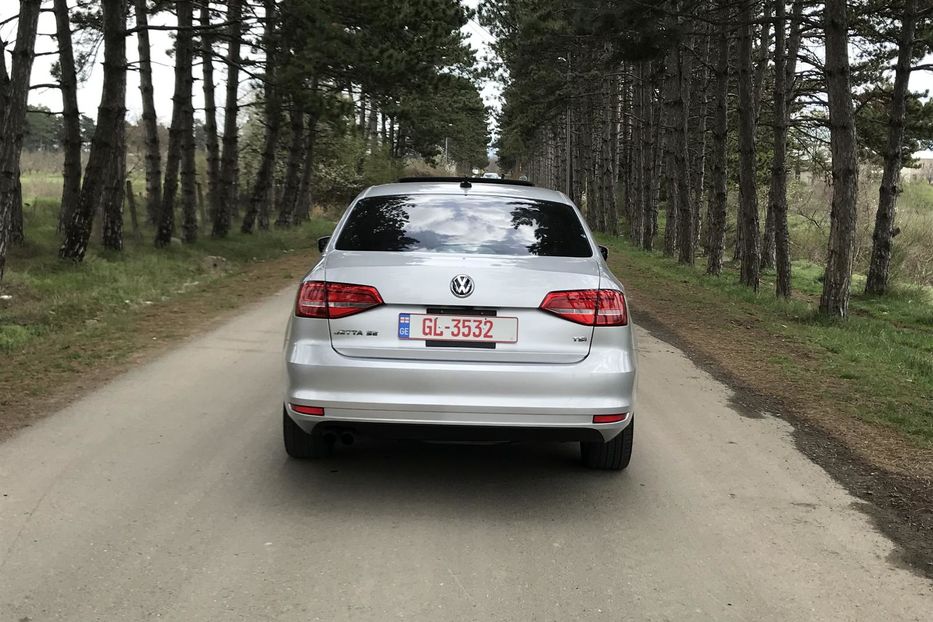 Продам Volkswagen Jetta 2015 года в Киеве