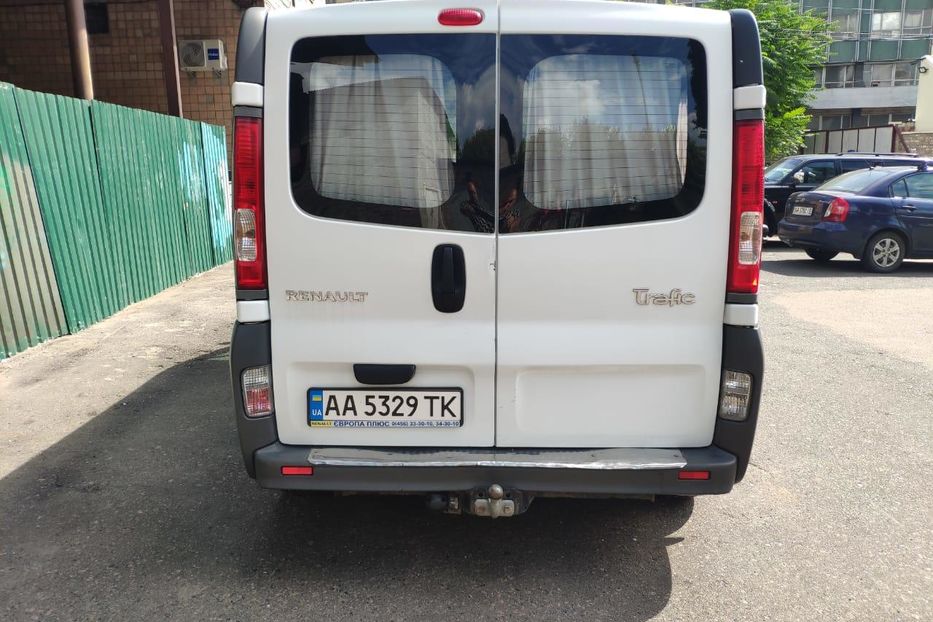 Продам Renault Trafic пасс. грузо-пассажирский 9 мест 2009 года в Киеве