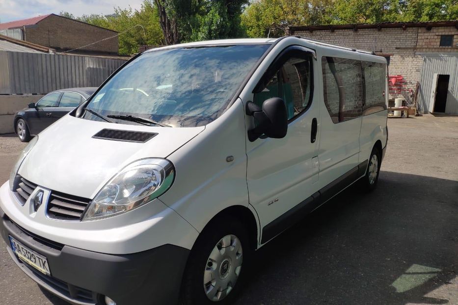 Продам Renault Trafic пасс. грузо-пассажирский 9 мест 2009 года в Киеве