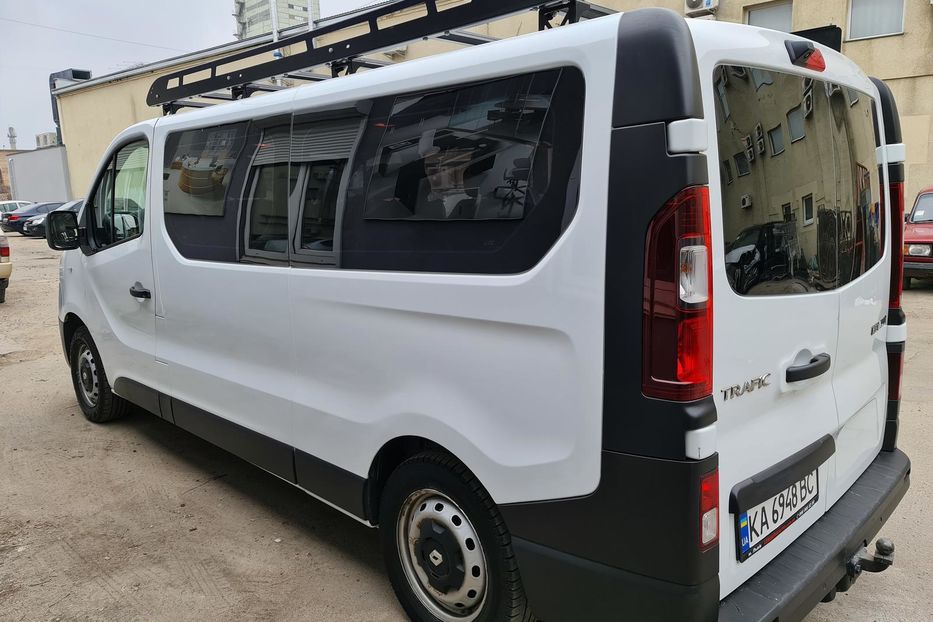 Продам Renault Trafic пасс. грузо-пассажирский 9 мест 2015 года в Киеве