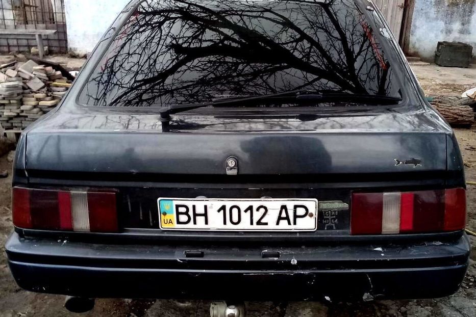 Продам Ford Sierra 1983 года в г. Южный, Одесская область