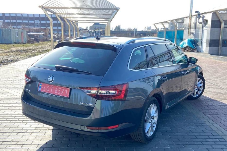 Продам Skoda Superb DSG, FULL, Model2018 2017 года в Киеве