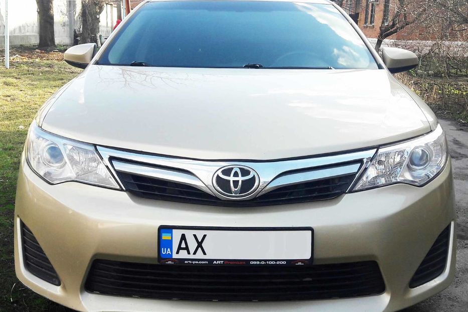 Продам Toyota Camry 2012 года в Харькове