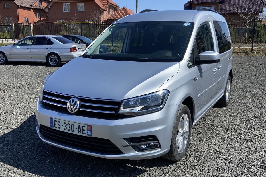 Продам Volkswagen Caddy пасс. 2017 года в Киеве