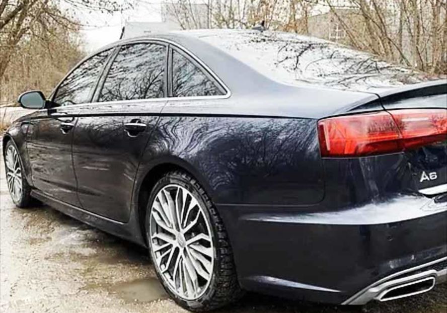 Продам Audi A6 2016 года в Харькове