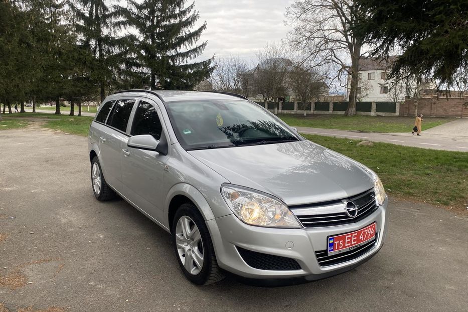 Продам Opel Astra H Limited edition 2009 года в г. Дубно, Ровенская область