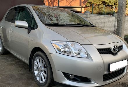 Продам Toyota Auris 2008 года в Харькове