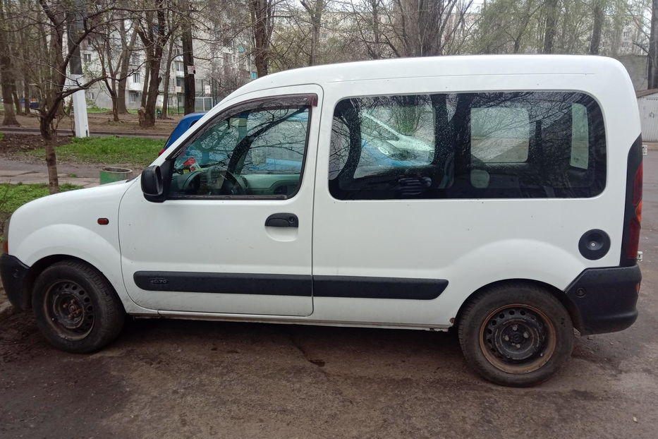 Продам Renault Kangoo пасс. 2002 года в Одессе
