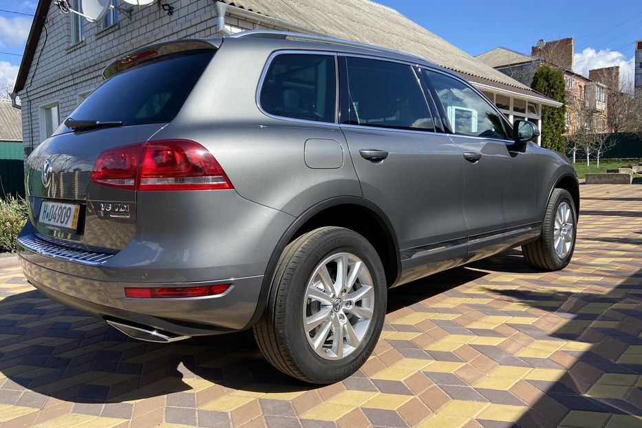 Продам Volkswagen Touareg Pnevmo 2014 года в г. Бердичев, Житомирская область