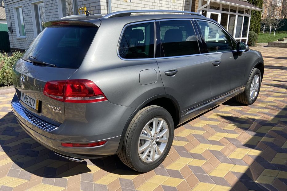 Продам Volkswagen Touareg Pnevmo 2014 года в г. Бердичев, Житомирская область