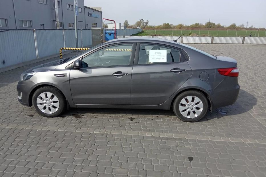 Продам Kia Rio 1.6 мкпп ТОР 2012 года в Ужгороде