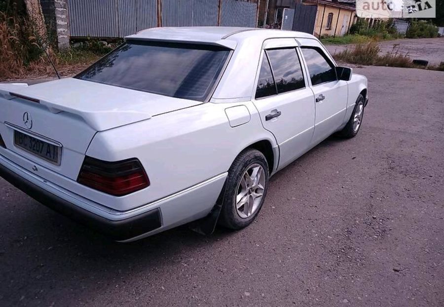 Продам Mercedes-Benz E-Class 1993 года в г. Борислав, Львовская область