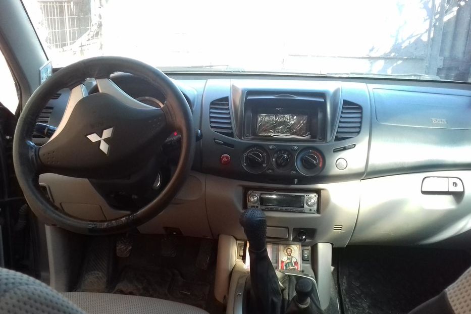 Продам Mitsubishi L 200 пикап 2008 года в Харькове