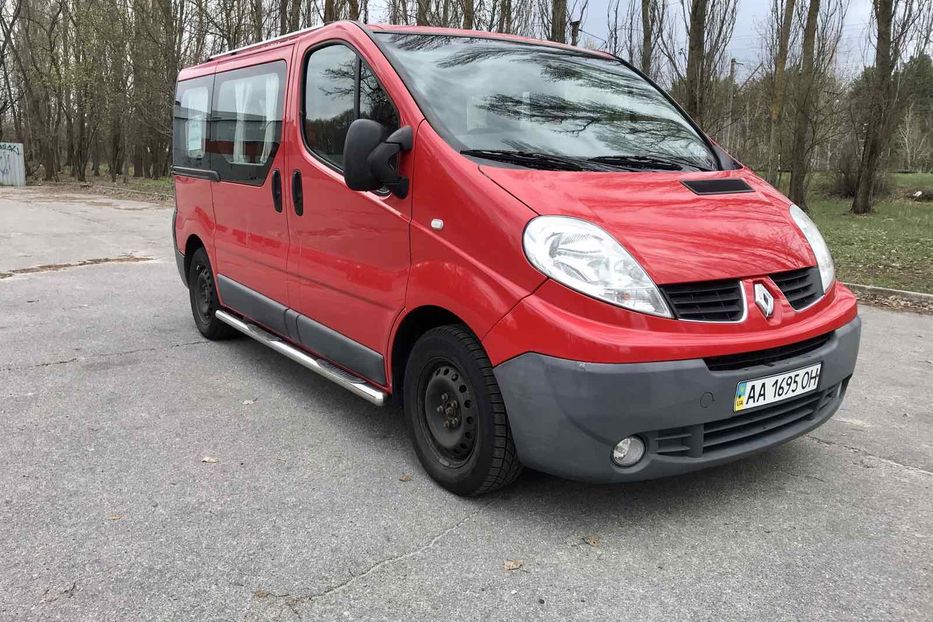 Продам Renault Trafic пасс. 2010 года в г. Славутич, Киевская область