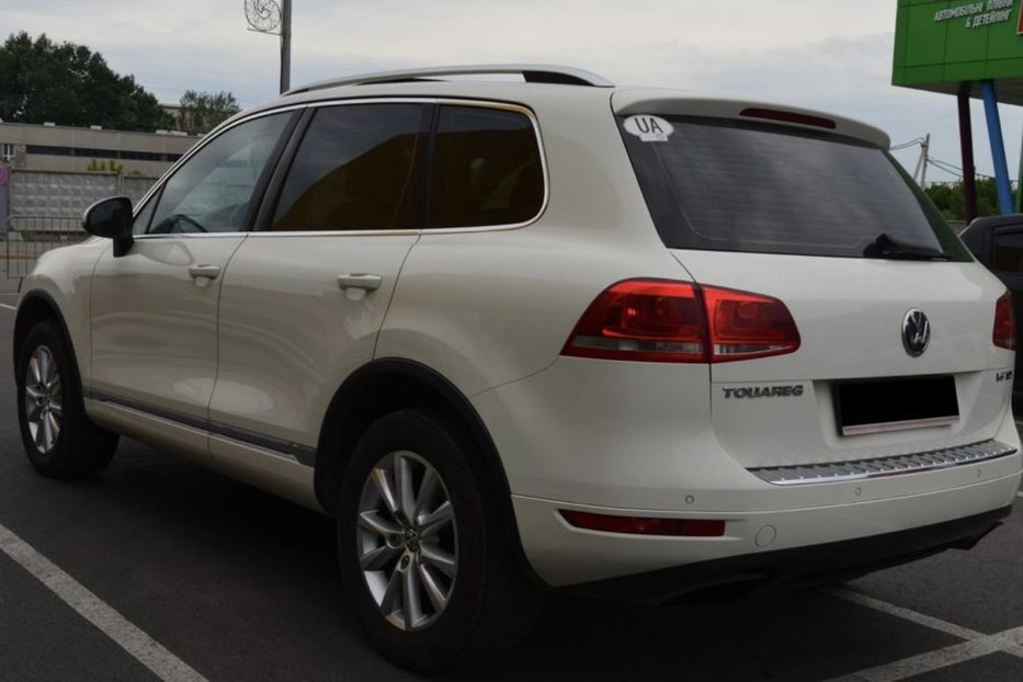 Продам Volkswagen Touareg 2011 года в Киеве