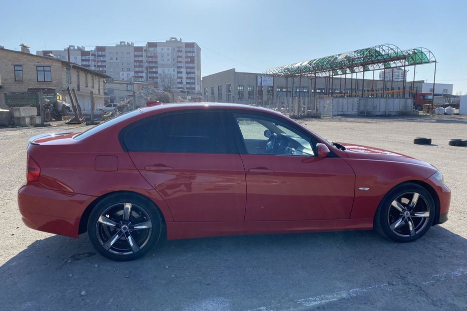 Продам BMW 320 E90 2005 года в Луцке