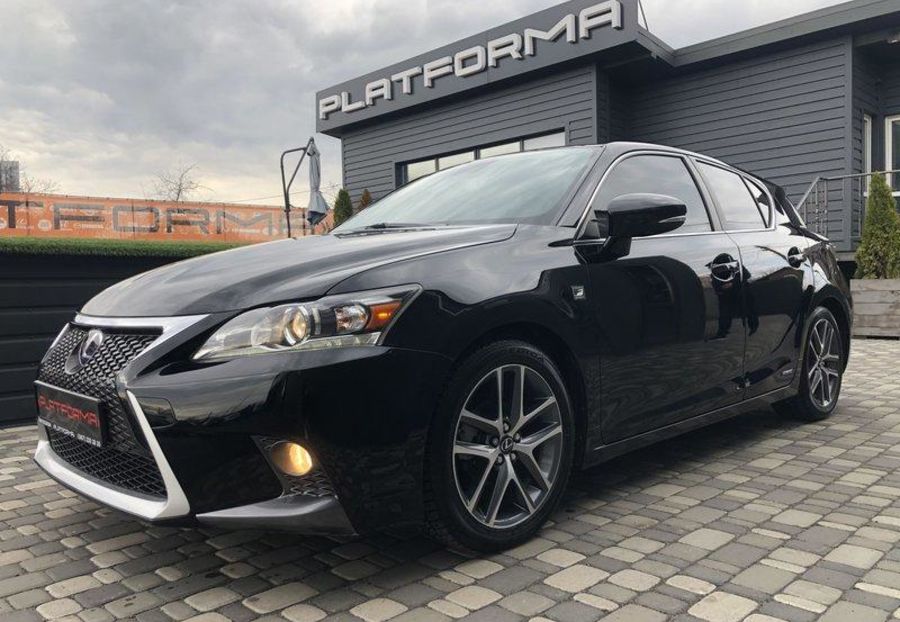 Продам Lexus CT 200h F SPORT 2015 года в Киеве