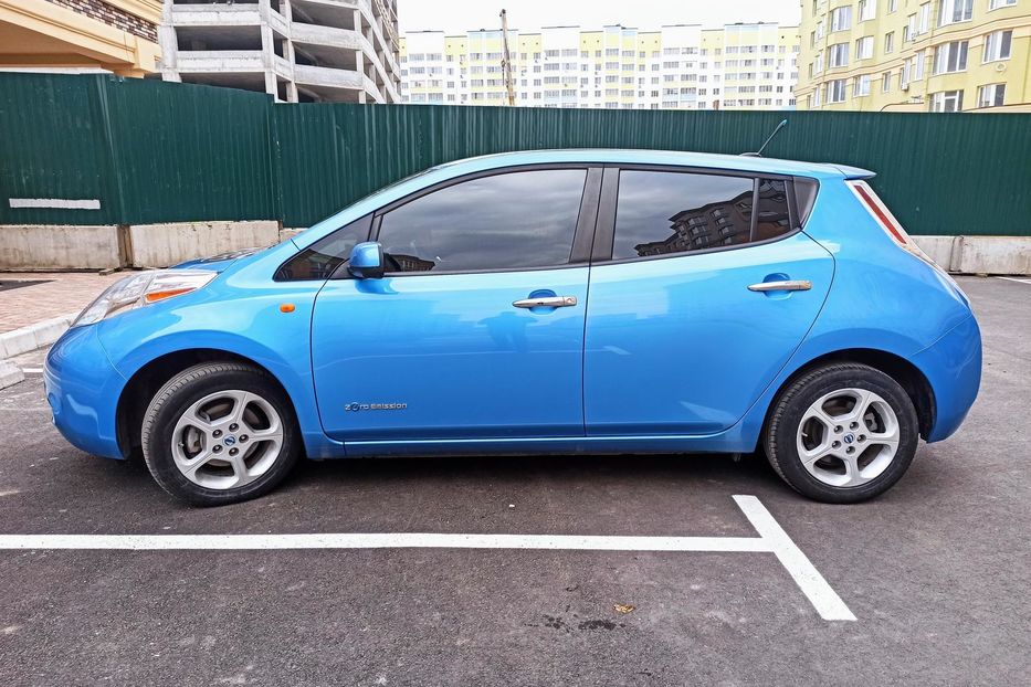 Продам Nissan Leaf SV PREMIUM 2013 года в г. Вишневое, Киевская область