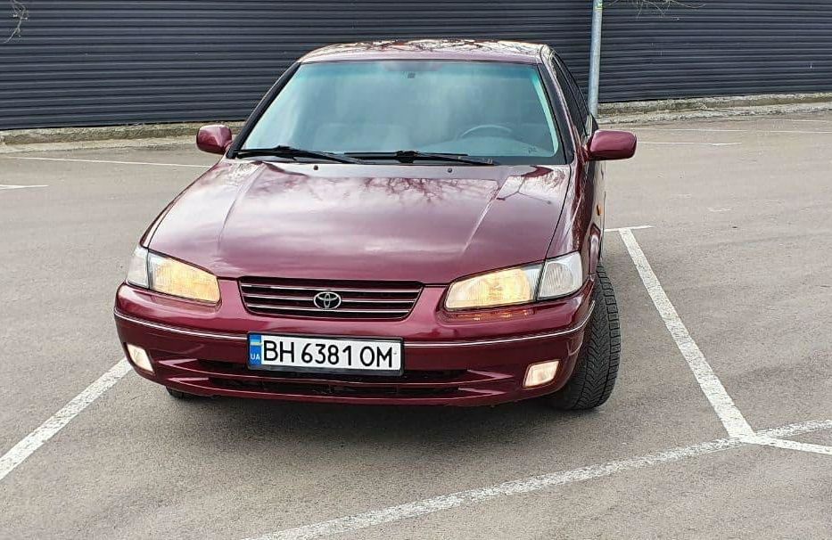 Продам Toyota Camry 1996 года в Одессе
