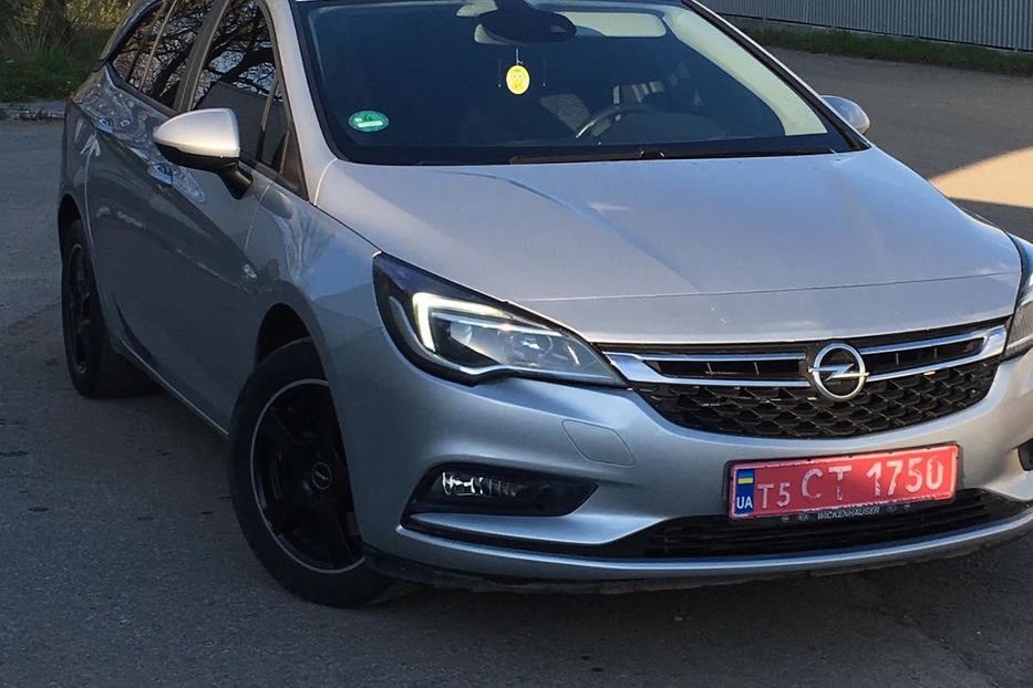 Продам Opel Astra K 2016 года в Львове