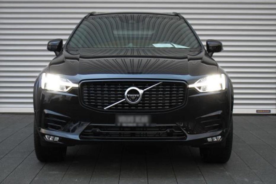 Продам Volvo XC60 2021 года в Киеве