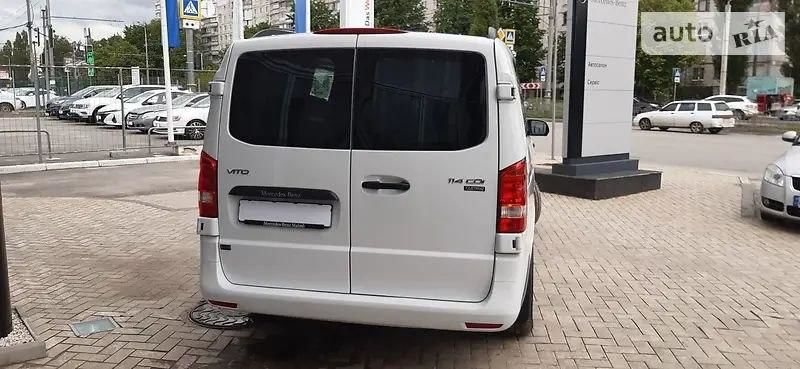 Продам Mercedes-Benz Vito пасс. 2016 года в Киеве