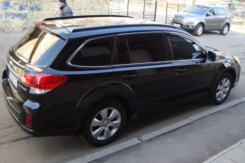Продам Subaru Outback универсал 2010 года в Киеве