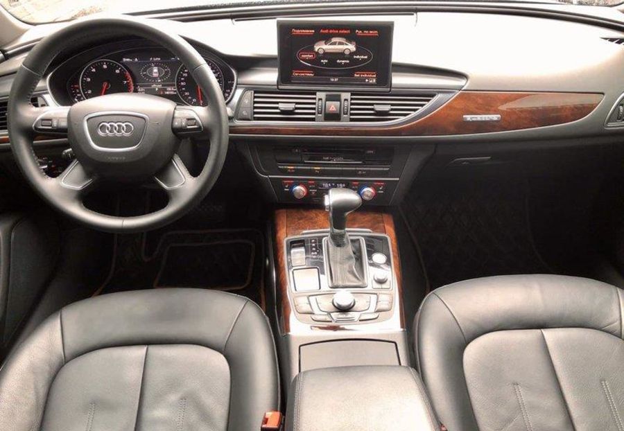 Продам Audi A6 Quattro 2012 года в Киеве
