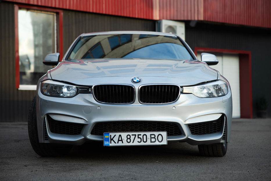 Продам BMW 320 320i M3 style 2015 года в Киеве